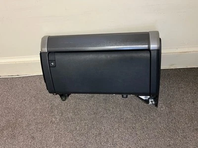 Toyota 4runner 2017 guantera usada Foto 1 de 4