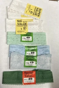 Posten 7 Packungen verschiedene Breite und Farbe Spitze..weiß, blau, grün - Bild 1 von 6