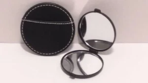 Avon Daring Definition doppelseitiger Spiegel mit Tasche - Bild 1 von 3