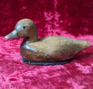 Vintage 5.5" Carved Wood Duck Brass Beak Glass Eyes OLD Antiq - Picture 1 of 10