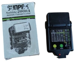 Sunpak Softlite 2000A Automatic Exposure Control Camera Flash Unit Black Vintage - Picture 1 of 3