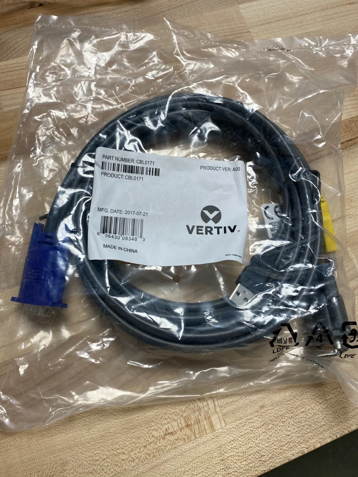 New Avocent/Vertiv CBL0171 VGA/USB KVM Cable - Image 1 of 1