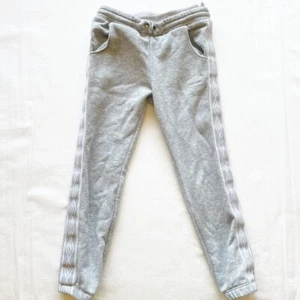 Umbro Gray Joggers Sweatshirts Size 6/6x - Picture 1 of 3