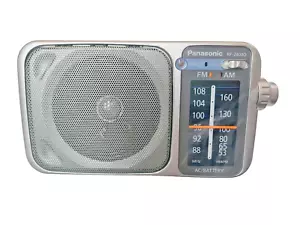 Panasonic RF-2400D Am/FM Radio Silver/Grey - Tested & Working - Picture 1 of 5