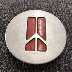 SINGLE CENTER CAP OLDSMOBILE EIGHTY EIGHT 1992-1995 OEM SILVER/RED #10207641 - Picture 1 of 12