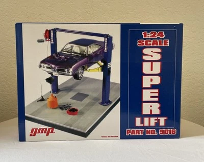NEW!! GMP 9016 Die Cast Super Lift, 1/24 Scale (Car not included) - Image 1 of 4