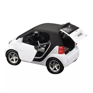 White 1:32 Pull-Back Model Car Metal Diecast Toy Vehicle Sound Light Kids Gift H - Picture 1 of 5