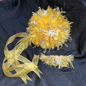 Quinceañera Bouquet Yellow/ Silver with Hair Accessory Ramo Quinceañera Sweet 16 - Picture 1 of 12