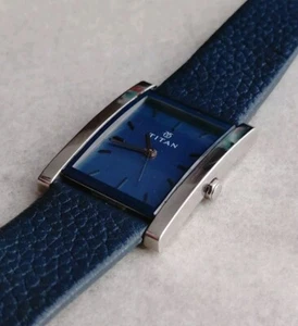 TITAN 1071SBB Slim Quartz-Blue Dial-Blue Band-Unisex-Running Great-EUC - Picture 1 of 15