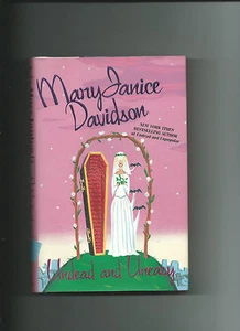 Undead And Uneasy By MaryJanice Davidson VGC HC/DJ Queen Betsy - Bild 1 von 2