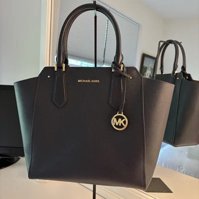 NUEVO Bolso de Mano Michael Kors Hayes LG North South Azul Marino Cuero Guijarro, + Embalaje Foto 1 de 4
