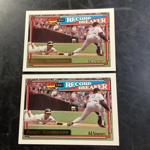 1992 Topps RICKEY HENDERSON 2 Card Lot #2 Gold Winner OAKLAND ATHLETICS HOF ! - Picture 1 of 7