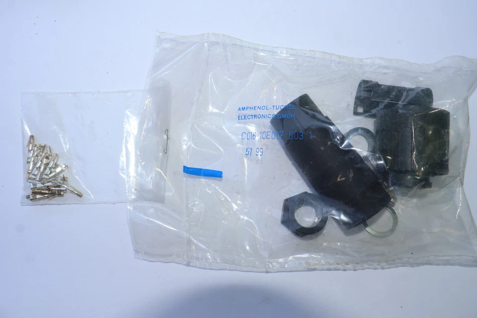 Amphenol Tuchel Rundsteckverbinder 15polig (14+PE)    C016 10H017 003 1 - Bild 1 von 1