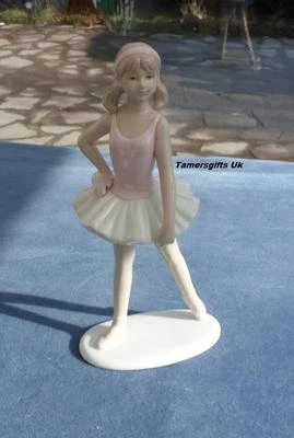 THE LEONARDO COLLECTION Dance Class Ballerina Annie Rowe Leonardo Figurine Bnib