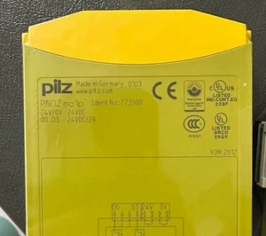 ONE New PILZ 773500 PNOZ mo1p Safety Relay 4 so - Picture 1 of 2