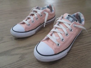Mädchen Rosa Converse Chuck Taylor All Start Low Sneaker Gr. 1 - Bild 1 von 18