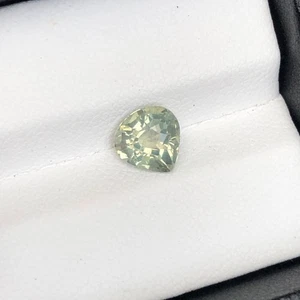 Apatite naturale 1,65 ct blu verdastra VVS forma goccia a lacrima pietra preziosa sfaccettata sciolta - Foto 1 di 12