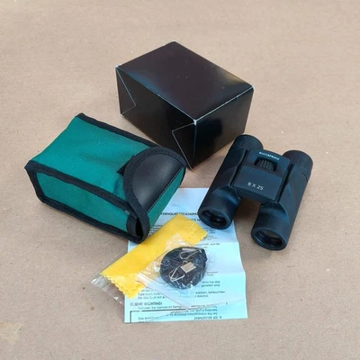 Compact 8x25 Waterproof and Fogproof Bridwatching Binoculars. Wide Field of View - Image 1 of 4