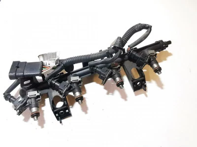 8200286064 Einspritzleiste (Düsen) 82292589 Renault Clio DE1353941-67 - Imagem 1 de 4