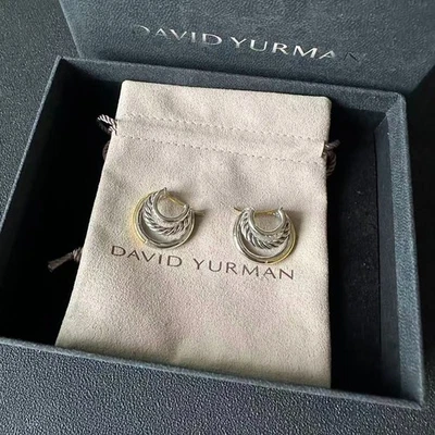 Pendientes de aro de tres filas David Yurman de ley 925 con diamantes de 18 quilates 21 mm Foto 1 de 4