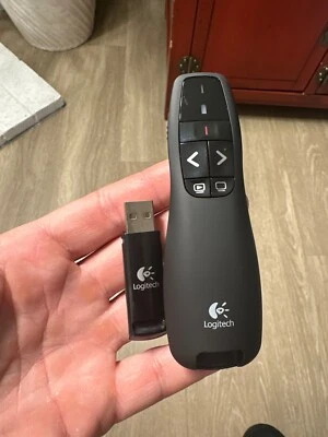 Logitech 60825-1. R400.  Laser Pointer with Case Great Condition USB Included - Image 1 of 2