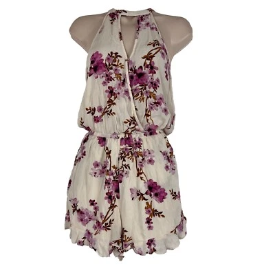 Mameluco American Eagle para mujer XS sin mangas cuello en V ojo de cerradura con pantalones cortos florales Foto 1 de 4