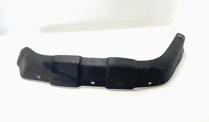 2002 Honda TRX350 Fourtrax Rancher RH Front Splash Guard 61861-HN5-670ZA - Picture 1 of 4