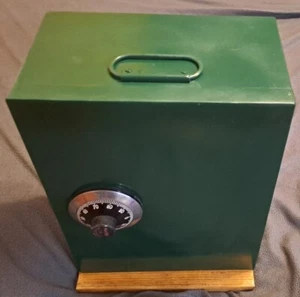 Chubb Manifoil Document Box (Racing Green) 7kg - Picture 1 of 11