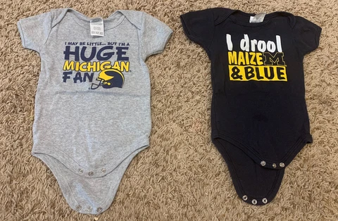 2 Baby Michigan Bodysuit 6/12 Months Soft style Ring Spun Cover