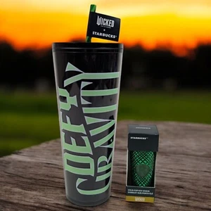 Portachiavi tazza Wicked x Starbucks 24 oz Defy Gravity nero bagliore nel buio - Foto 1 di 12