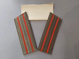 Nuevo oficial militar soviético de tablas de hombro. Original URSS. Charreteras. # - Imagen 1 de 15