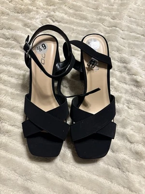Women’s Black Heels Size 6.5  - Image 1 of 4