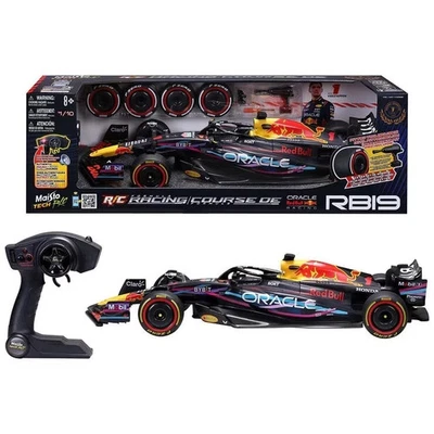 Maisto Formula Racing R/C, 1:10 Red Bull Racing - Max Verstappen Remote Control - Image 1 of 3
