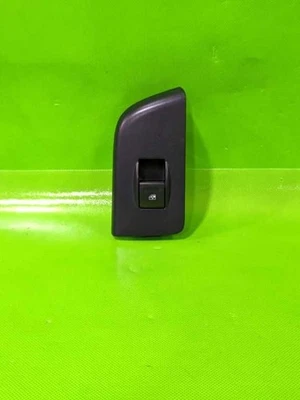 INTERRUPTOR VENTANA TRASERA DERECHA PASAJERO SILVERADO 14-18 OEM 4369-26 Foto 1 de 3