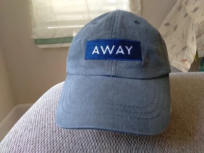 Gorra Adams Headwear Bordada "AWAY" Uniforme Gris Ajustable Foto 1 de 4