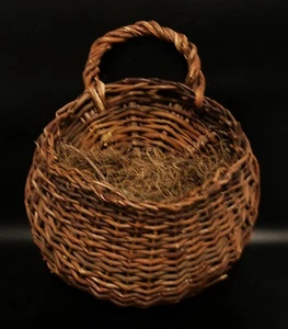 Gewebter Blumenkorb zum Aufhängen - Bild 1 von 2