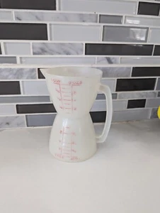 Vtg Tupperware Double Sided 8oz. Measuring Cup Hourglass Wet/Dry - Picture 1 of 4