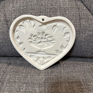 Vintage 1999 Pampered Chef COME TO THE TABLE HEART Mold Press Cookie Candy - Picture 1 of 6