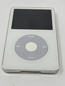 Apple iPod Classic 5th Generation 5.5 Video Enhanced 30 GB MP3 Player White Mint - Picture 1 of 13