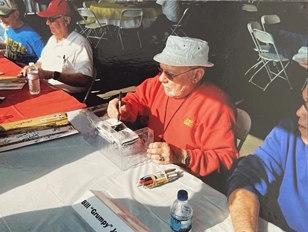 "VRHTF NHRA SUPER COOL "BILL GRUMPY JENKINS" SIGNING AUTOGRAPHS 4" X 6" PHOTO" - Image 1 of 1