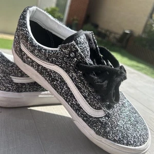 Vans Old Skool Low 'Shiny Party' 507452 Schwarz UK7 EU39 US 8,5 Damen 507453 - Bild 1 von 12
