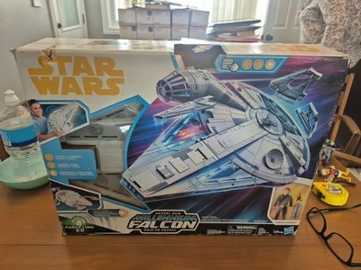 Star Wars Millennium Falcon Kessel Run Force Link 2.0 Hasbro NOVO LACRADO - Imagem 1 de 4