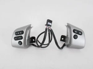 TOYOTA Genuine Switch Assy Steering Pad Radio Control 84250-35070 FJ CRUISER New - Bild 1 von 8