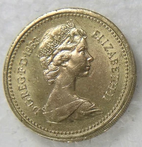 MINT STATE 1983 ROYAL ARMS ONE 1 POUND COIN ERROR "DECUS ET TUTAMEN" UPSIDE DOWN - Picture 1 of 3