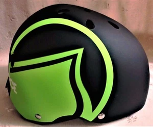 NIB Liquid Force HERO Water Helmet - Black & Green - Adult Size S/M - Picture 1 of 8