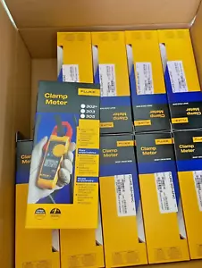 NEW - Fluke 302+ Misuratore digitale a pinza tensione AC/DC corrente AC/DC con custodia - Foto 1 di 1
