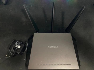 NETGEAR 7000P AC1900 Nighthawk 1300 Mbps 5-Port 1000 Mbps Ethernet Router - Bild 1 von 4