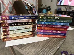 LOVE INSPIRED ROMANTIC SUSPENSE PAPERBACK BOOKS Lot Of 15  FREE SHIPPING - Bild 1 von 3