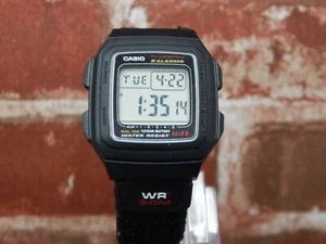 casio illuminator wr 100m - Picture 1 of 6