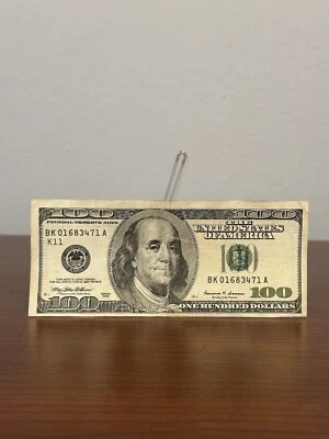 VINTAGE 1999 $100 DOLLAR BILL FEDERAL RESERVE NOTE - (BK) BK01683471A - Image 1 of 4